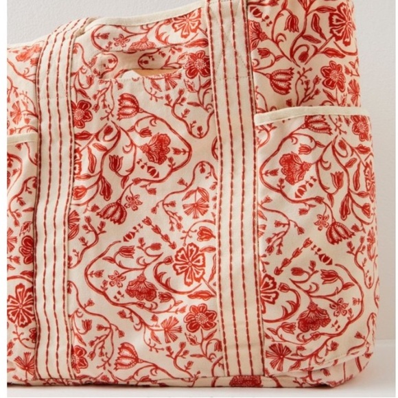 FREE PEOPLE Printed Caravan Tote Bag in Red Tile - Picture 3 of 12
